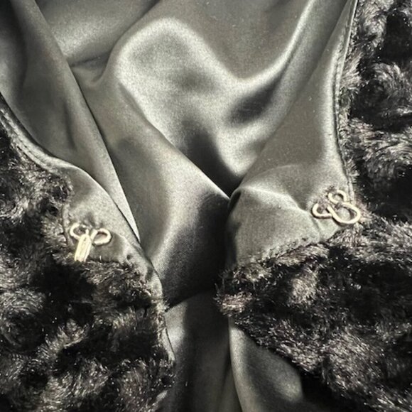 Forever Woman Black Faux Fur Soft Cropped Jacket 3/4 Sleeves Plus Size 2X - Picture 5 of 5